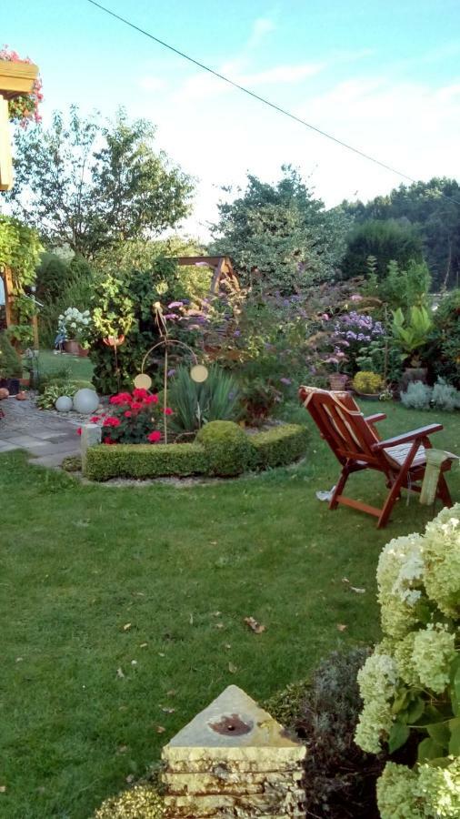 Apartment Mit Gartenblick Eckersdorf Ngoại thất bức ảnh